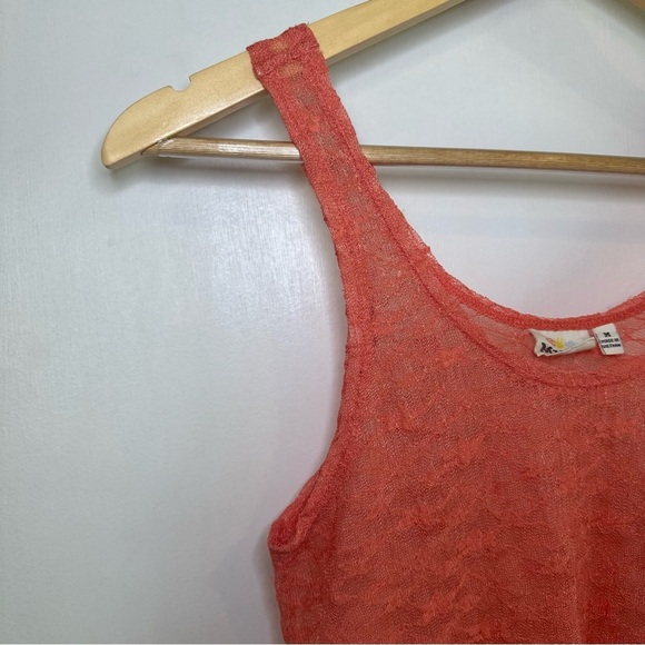 Mudd Y2K Lace Tank Top. Size: Medium. Color: Coral. - Picture 2 of 6